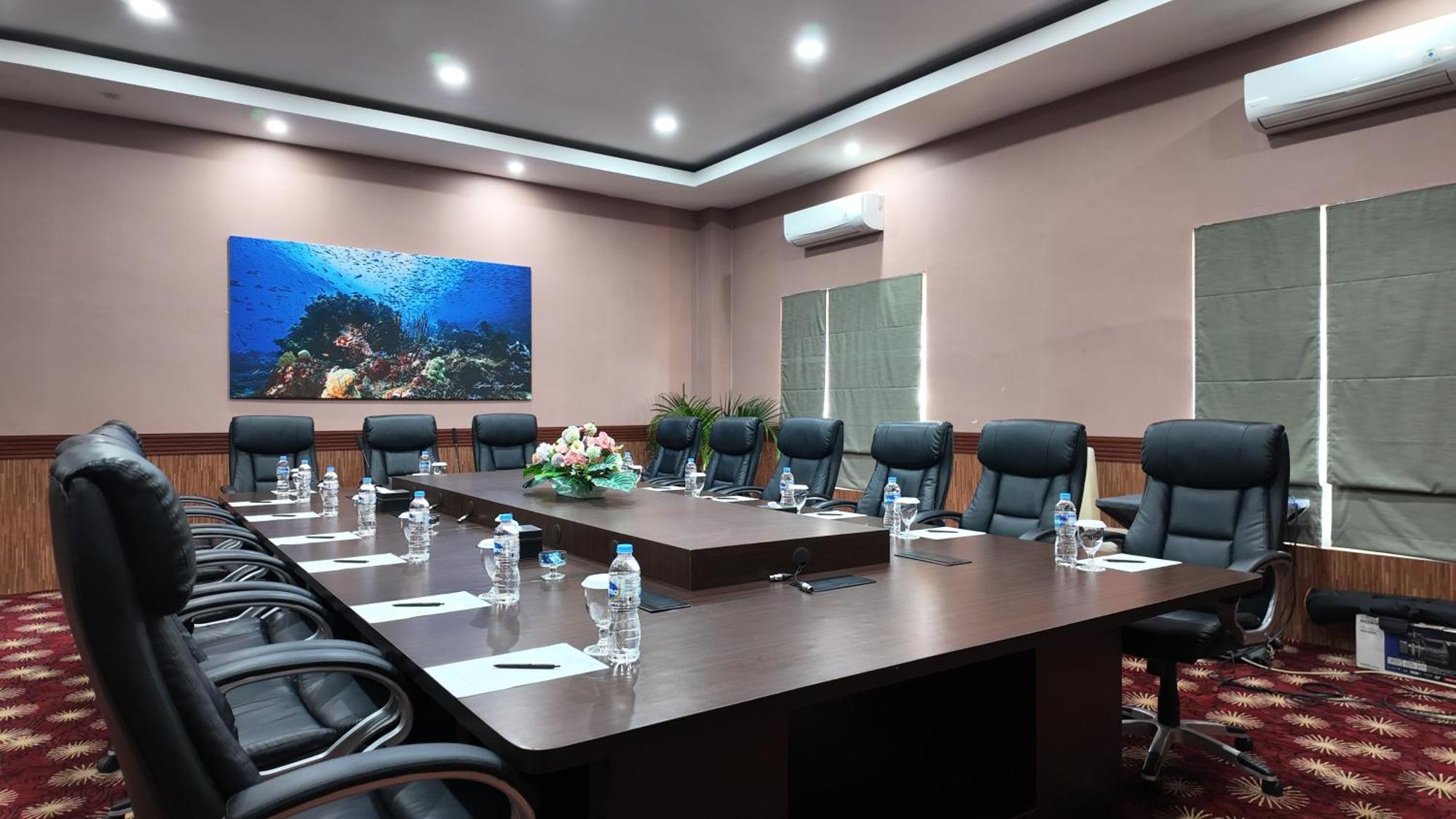 Vega Prime Hotel & Convention Sorong Εξωτερικό φωτογραφία