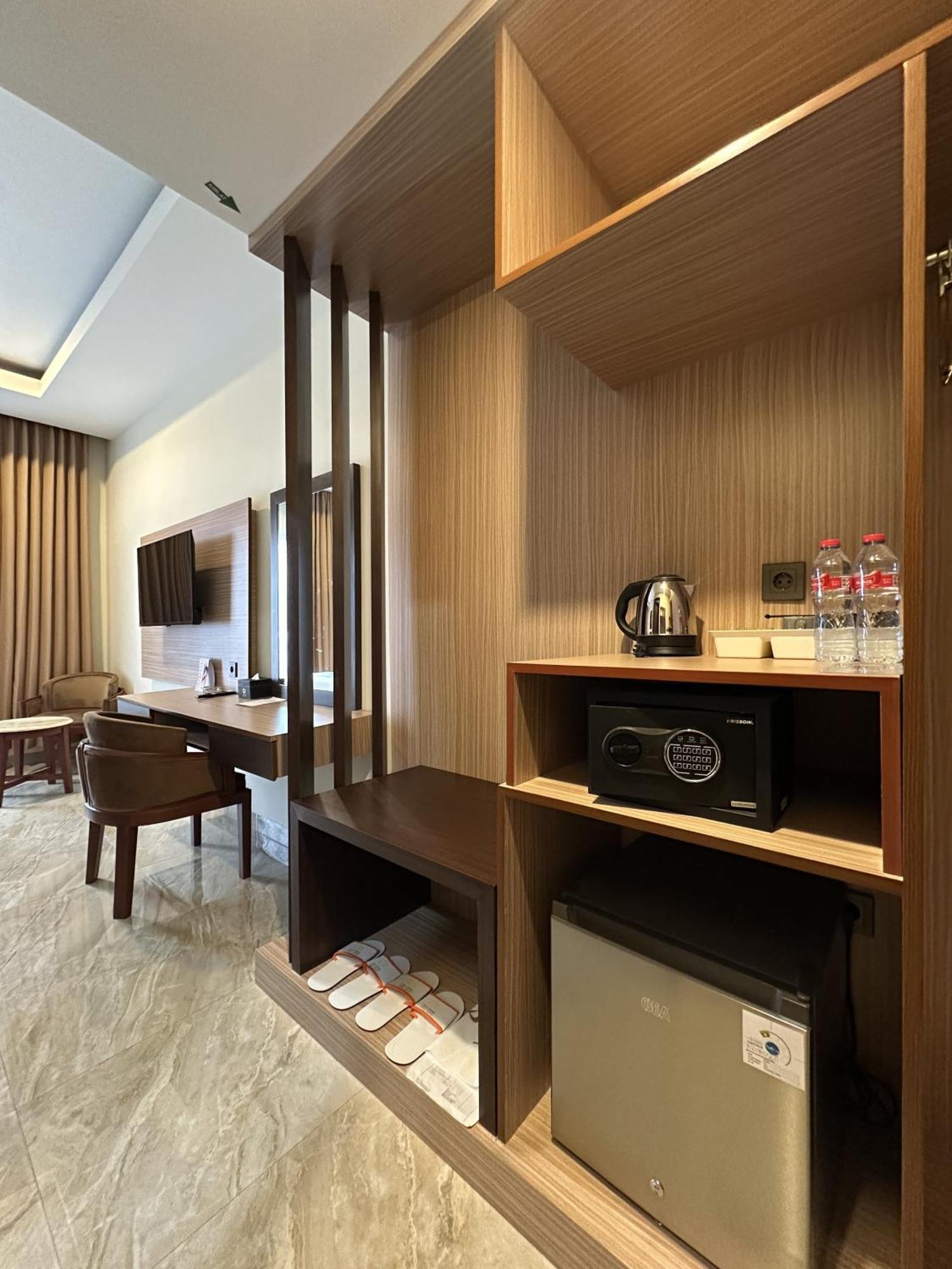 Vega Prime Hotel & Convention Sorong Δωμάτιο φωτογραφία